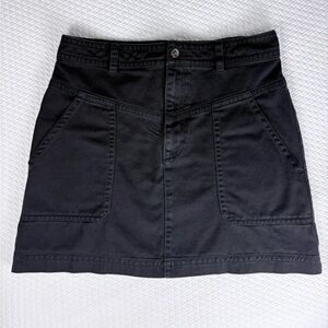 Banana Republic Black Cotton Mini Skirt with Front Pockets, Size 10